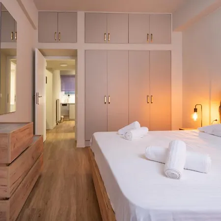 Deluxe Wood Harmony Apt Downtown Apartment Athen